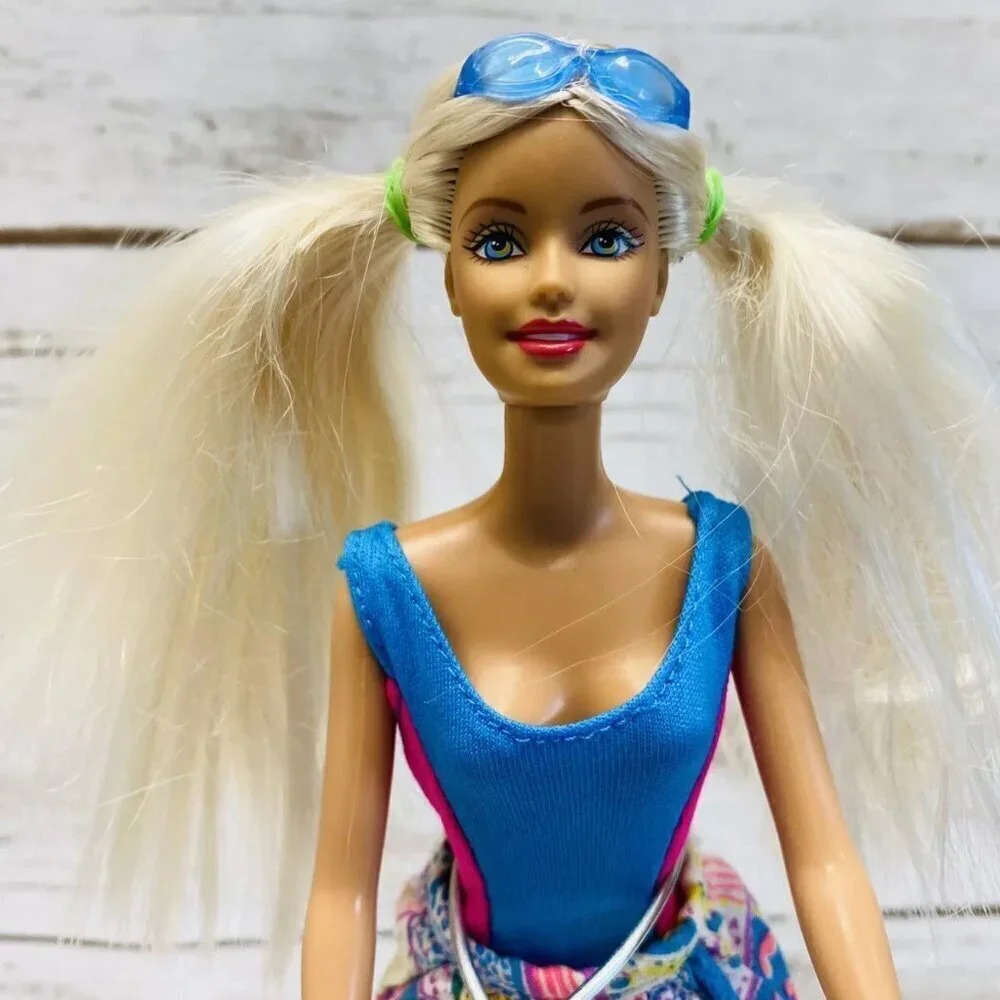 MATTEL BARBIE Blonde Hair Blue Eyes Bodysuit Skirt Outfit 12" Tall - Picture 2 of 13
